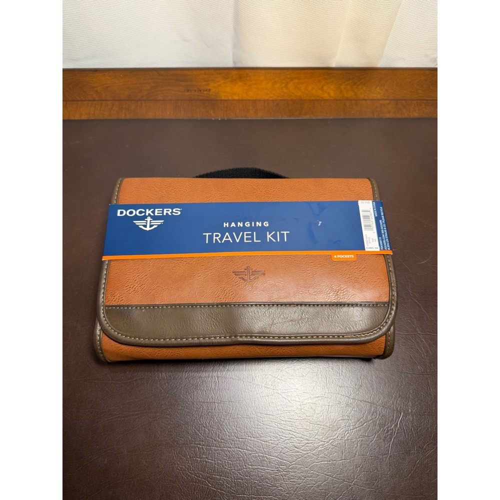 Dockers Hanging Travel Kit Tan Faux Leather Toiletry Bag Organizer 41DK210024